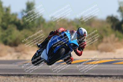 media/Nov-06-2022-SoCal Trackdays (Sun) [[208d2ccc26]]/Turn 7 Set 2 (1050am)/